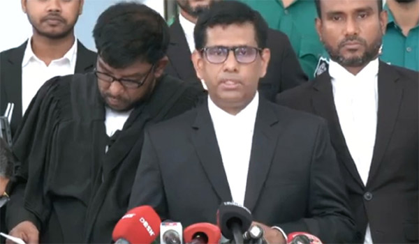 Feniks Marining ogzaki, vaginal va anal jinsiy aloqada bolishini korish sizni hayratda qoldiradi.